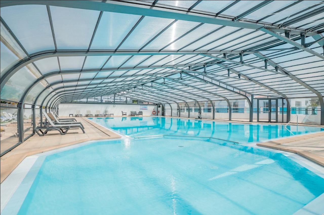 Joli Chalet Pour 6 - Domaine Avec Piscine Bretignolles-sur-Mer Exterior photo